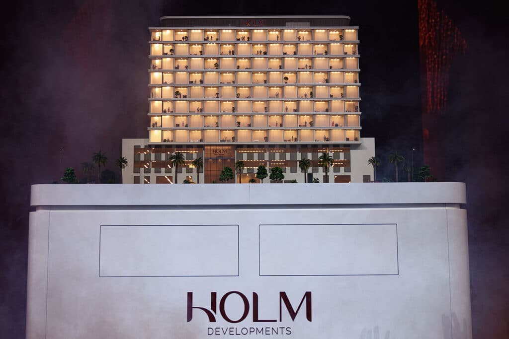 Holm one